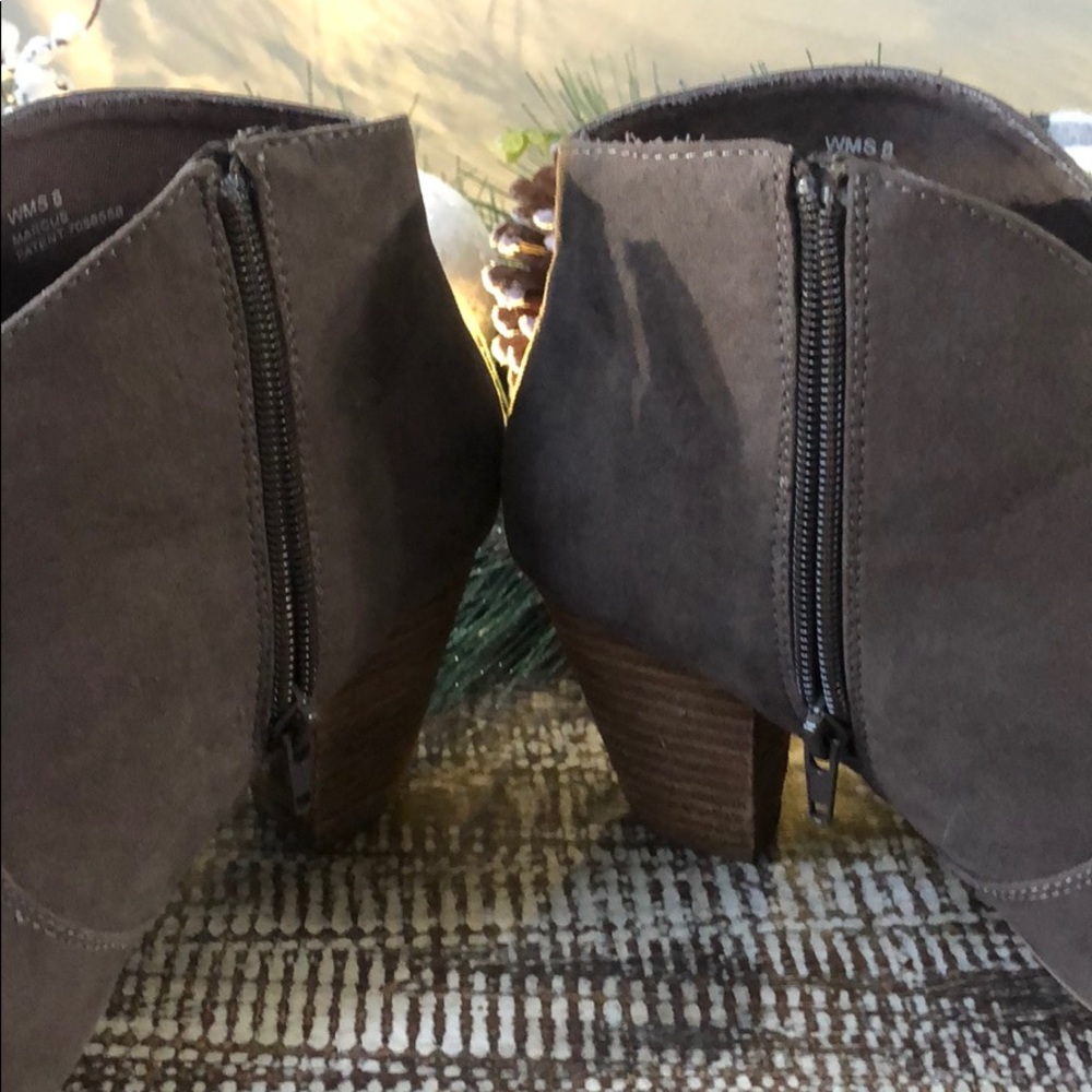 Report Brown Booties Size 8 - Picture 3 of 8
